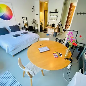** Bed & Breakfast Private With Free Car Parking Netherlands