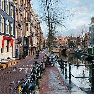  Bed & Breakfast Bee - In The Trendy Jordaan Netherlands