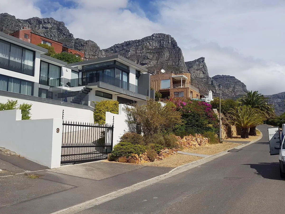 Camps Bay Cosy Accommodation Cape Town Guest house