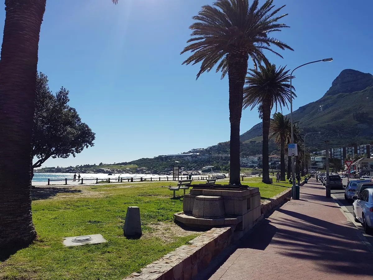 ** Guest house Camps Bay Cosy Accommodation Cape Town South Africa