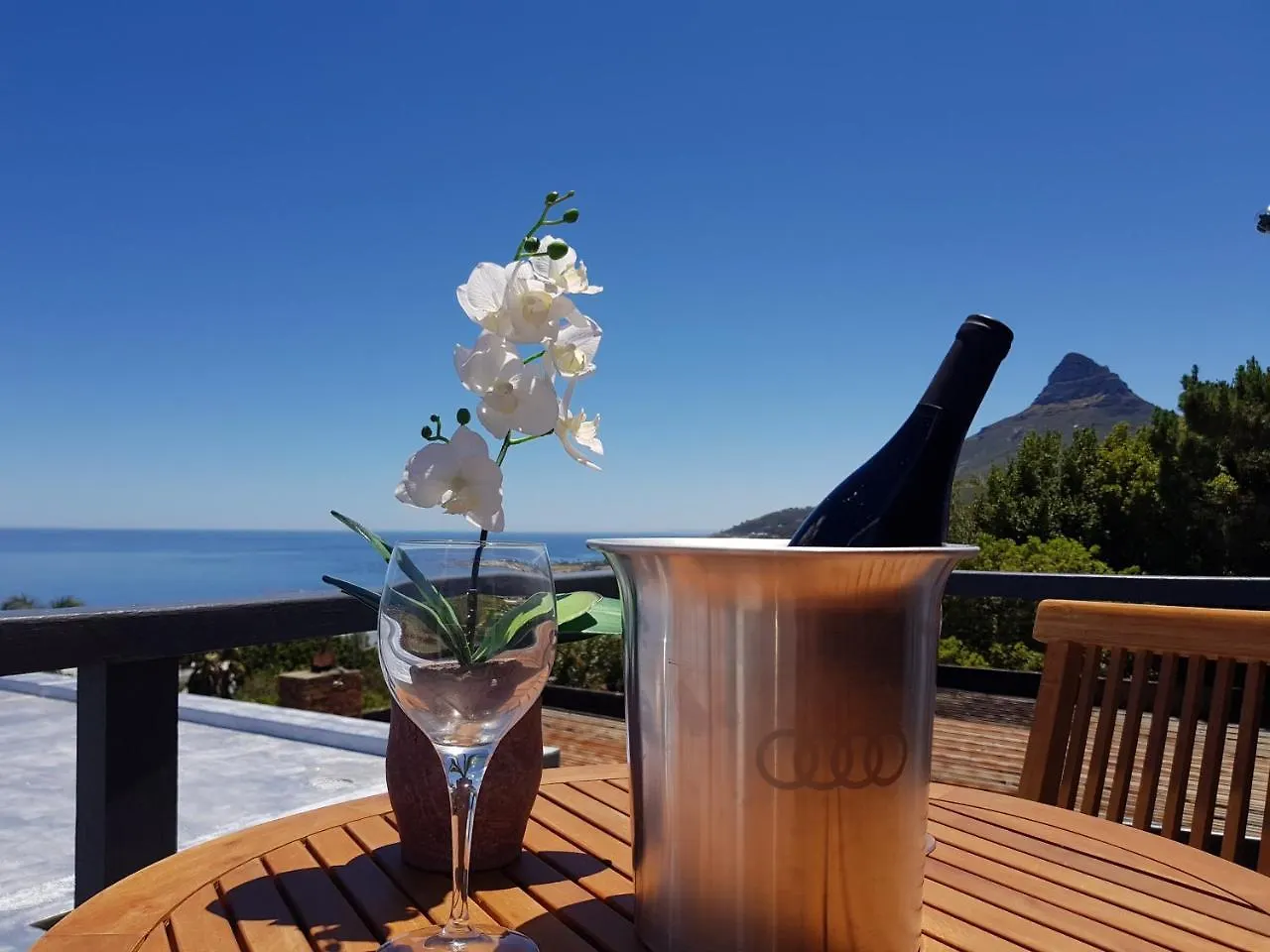 Camps Bay Cosy Accommodation Cape Town 2*,  South Africa