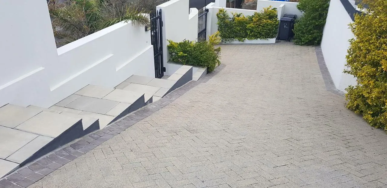 ** Guest house Camps Bay Cosy Accommodation Cape Town South Africa